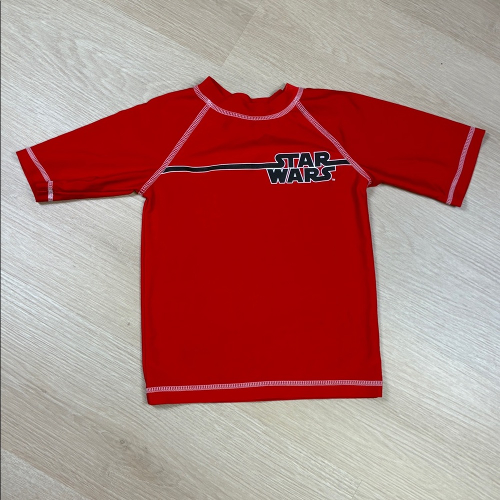 Star Wars Short Sleeve Red Rash Guard Swim Shirt XS 4/5